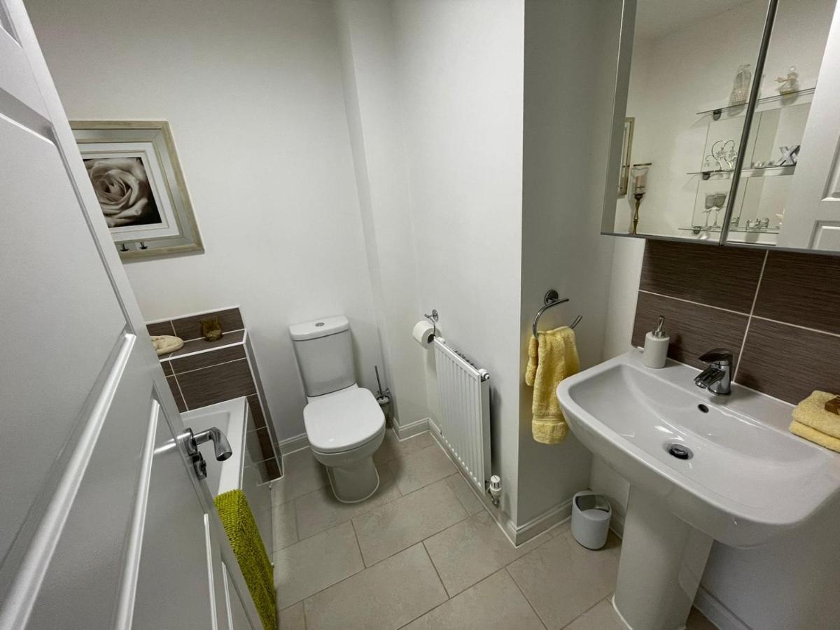 Comet Place Wellingborough Exterior foto