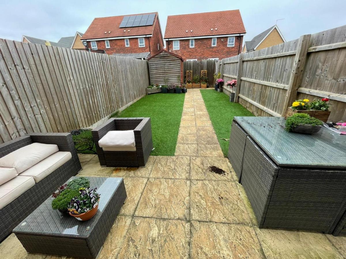 Comet Place Wellingborough Exterior foto